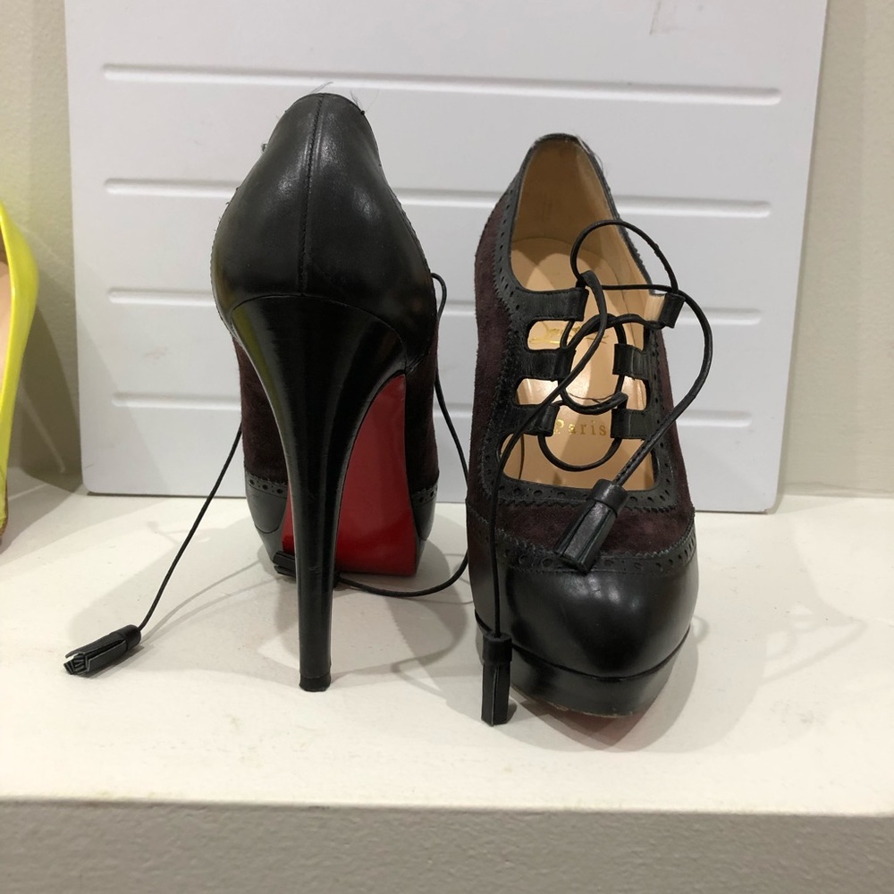 Christian louboutin shoes sz 37